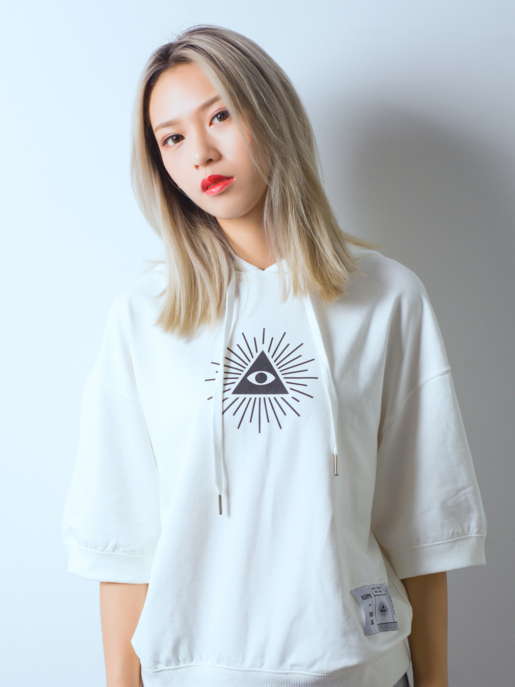 ASH'PHI|女|ASH'PHI 凝视 女款印花中袖连帽卫衣